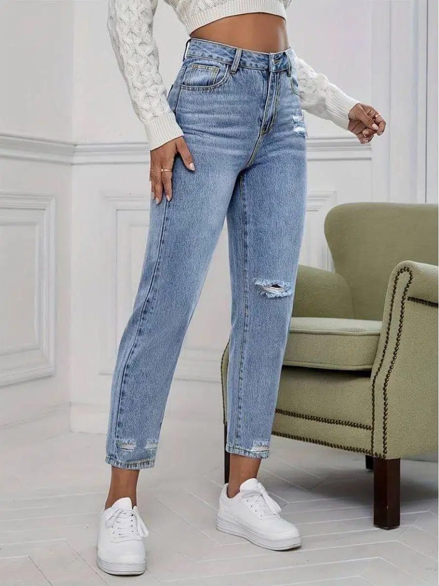 Kadın Yırtık Detay Mom Fit Jean Kot Pantolon